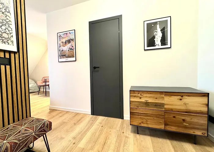 Queen Loui: Comfy Mit Tiefgarage * Dresden