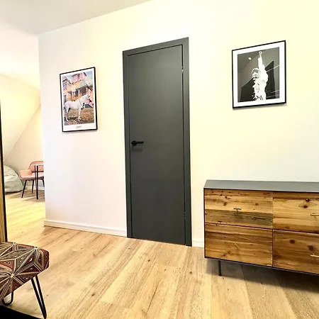 Queen Loui: Comfy Mit Tiefgarage * Dresda